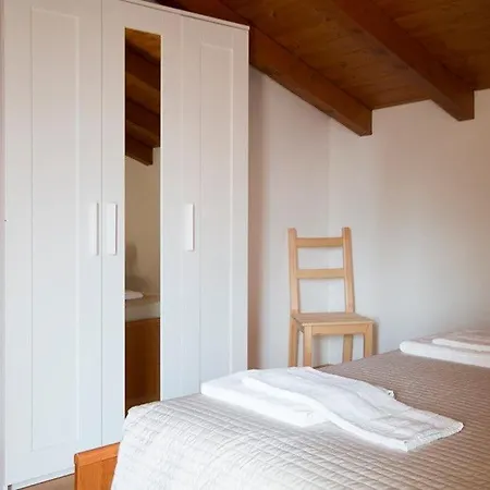 Attic For6 アパート ドマーゾ
