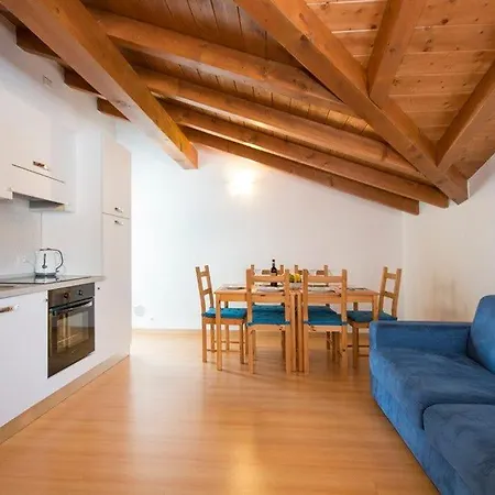 Attic For6 Appartement